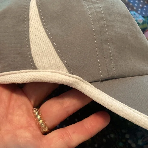 Adidas Aeroready Gray Cap with White and Pink Accents, like new. - Picture 4 of 5